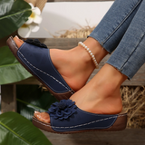 Sandales compensées femme à fleur en relief