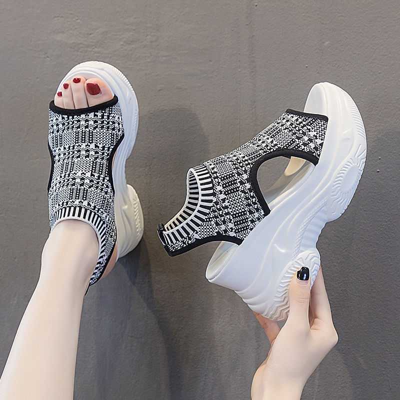 sandales ouvertes au design tendance pour femme