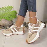 Sneakers Chic à Motif Monogramme